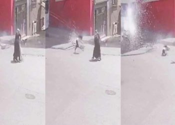 Dehşet dolu anlar… Anne ve 3 çocuğunun üzerine elektrik kabloları düştü!