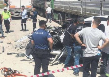 Denizli’de 2 kişinin öldüğü kazada, şoför direksiyonda kalp krizi geçirmiş