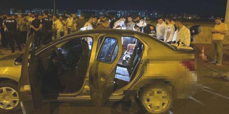 Diyarbakır’da bir kişi kiralık arabada meyyit bulundu