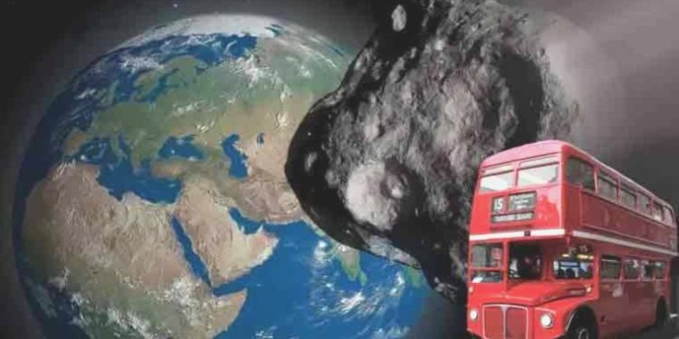 Dört devasa asteroit Dünya’ya yaklaşıyor: ’37 çift katlı otobüs büyüklüğünde…’