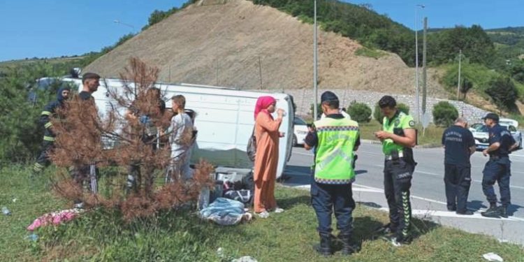 Düğün dönüşü feci kaza: 7 yaralı