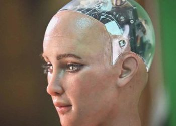Dünyada bir birinci: Robot Sophia Türkiye’de radyo yayını yapacak