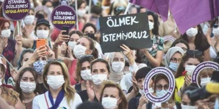 Durdurulamayan bayan cinayetlerine ait CHP’li vekilden açıklama: ‘Devletin başında oturan kişi tarafından…’