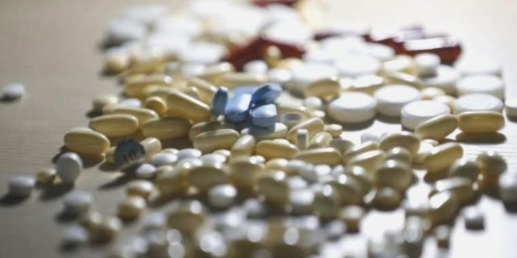 Eczacılardan ilaç kuru serzenişi