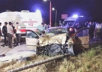 Edirne’de düğün dönüşü feci kaza: 2’si çocuk 6 yaralı!