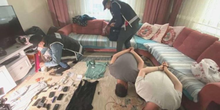 Ehliyet imtihanı kopya şebekesine ‘Düzenek’ operasyonu