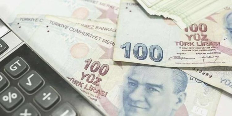 Ekonomist Hamza Yardımcıoğlu’ndan Cumhuriyet TV’de minimum fiyat değerlendirmesi: ‘Ekmekten bile tasarruf edeceğiz’