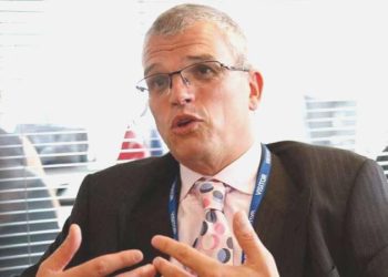 Ekonomist Timothy Ash’ten faiz yorumu: ‘Çifte hayal kırıklığı’