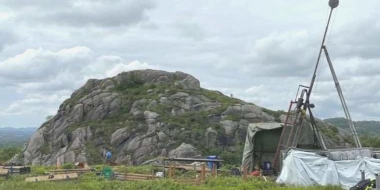 Elektrikli arabaların bataryası inançta: 100 yıl yetecek yakıt