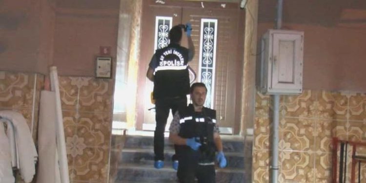 Esenyurt’ta yabancı asıllı kişi silahla vurularak öldürüldü