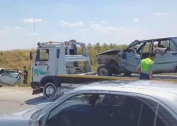 Eskişehir’de iki araç çarpıştığı kazada 1’i ağır 5 kişi yaralandı!