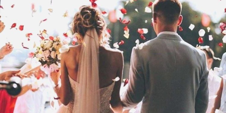 Evliliğin maliyeti 400 bin liraya ulaştı!