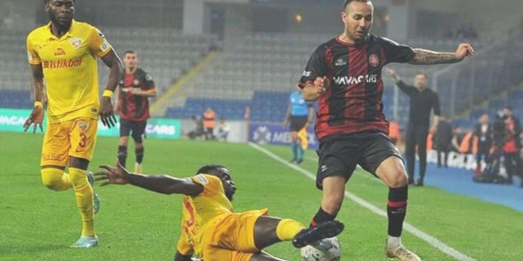 Fatih Karagümrük, Kerim Frei ile yollarını ayırdı