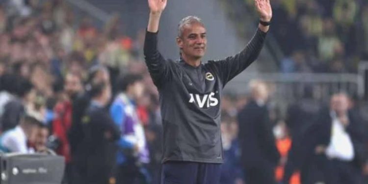 Fenerbahçe’de ibre İsmail Kartal’a döndü