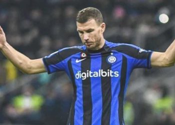 Fenerbahçe’den Edin Dzeko açıklaması