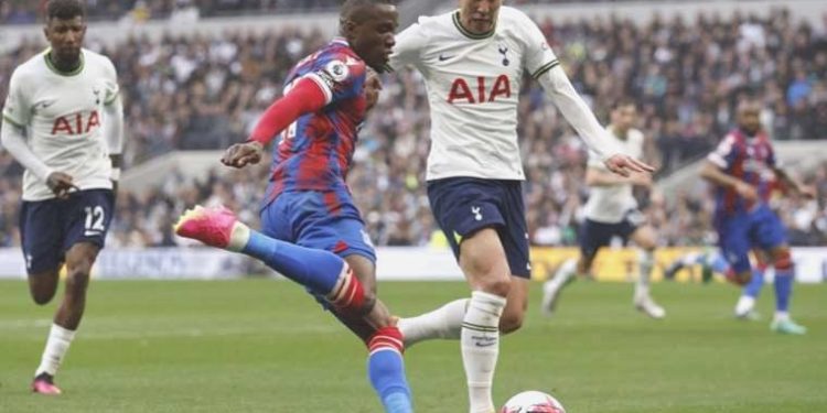 Fenerbahçe’ye Wilfried Zaha müjdesi!