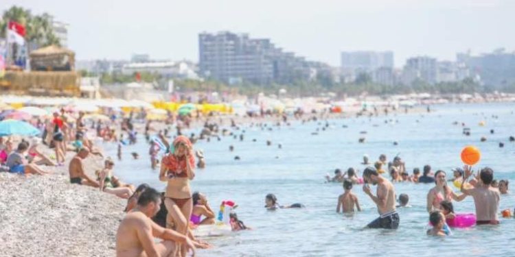 Fiyatlar arttı, tatil kısaldı