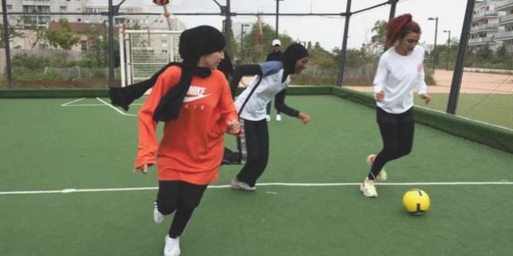 Fransa’da mahkeme, futbol federasyonunun başörtü yasağı onadı