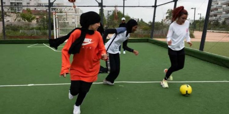 Fransa’da mahkeme, futbol federasyonunun başörtü yasağı onadı