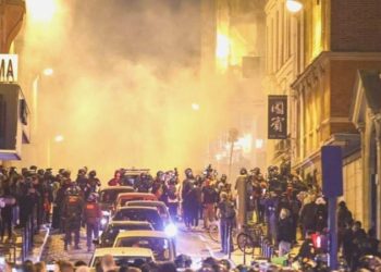 Fransa’da polis kurşunuyla ölen Nahel’in büyükannesinden sükunet daveti