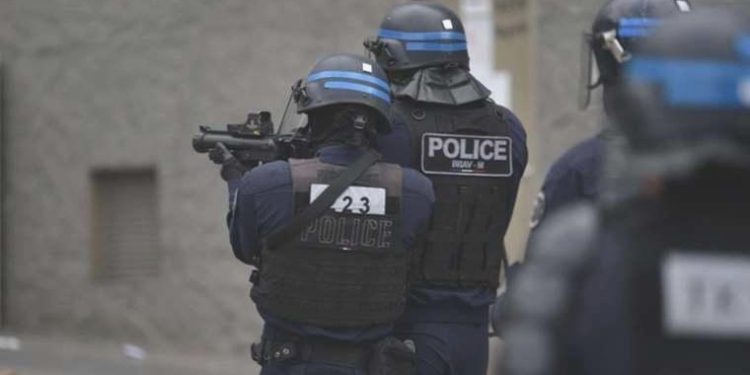 Fransa’daki protestolarda hafta sonu 1 kişinin plastik mermiyle öldürüldüğü açıklandı