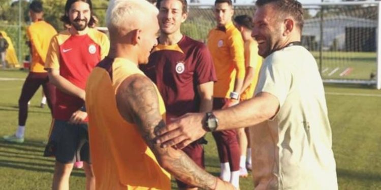 Galatasaray dönemi açtı!