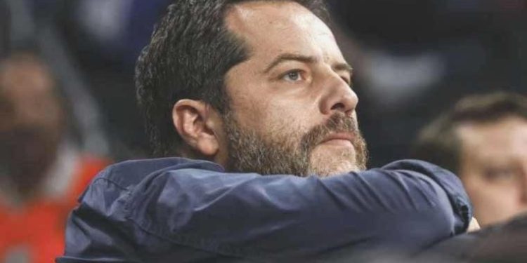 Galatasaray’da transfer zamanı! Erden Timur İngiltere’ye gitti…