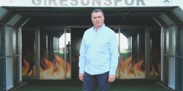 Giresunspor, Mustafa Kaplan ile imzaladı