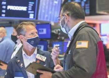 Global piyasalar sıkılaşma baskısı ile karışık seyrediyor