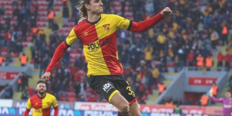 Göztepeli Atınç Nukan’dan taraftara mesaj!