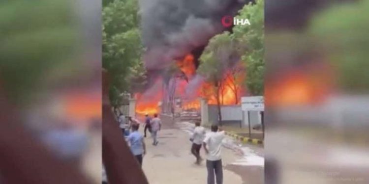 Hindistan’da ilaç fabrikasında yangın: 2 meyyit