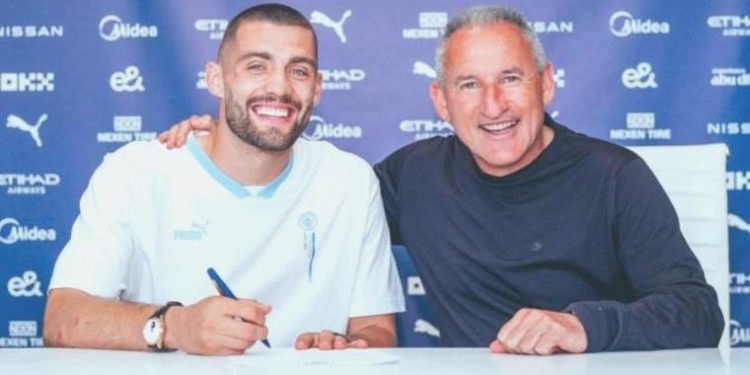 Hırvat futbolcu Mateo Kovacic yeni kadrosuna imzayı attı!