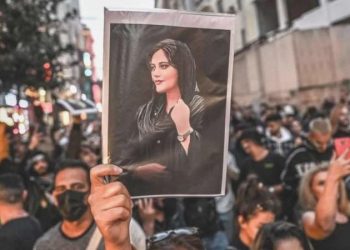 İran: Mahsa Emini protestolarının ardında yaklaşık 20 ülke var
