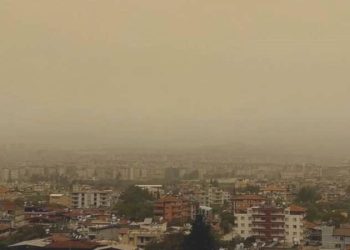 İran’da toz fırtınası nedeniyle 1191 kişi hastaneye kaldırıldı, 1 kişi hayatını kaybetti