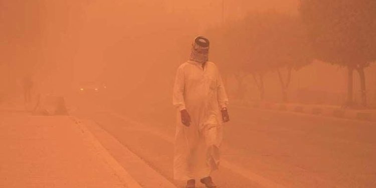 İran’da toz fırtınası: Yüzlerce kişi hastaneye kaldırıldı