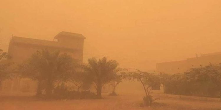 İran’ı kum fırtınası vurdu: Yüzlerce kişi hastaneye kaldırıldı