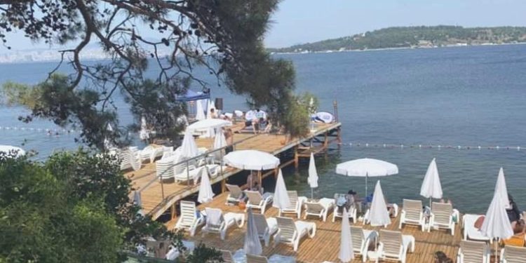 İstanbul’da ‘plaj ücretleri’ tatil bölgelerini aratmıyor: Heybeliada ve Büyükada’da fiyatlar cep yakıyor…