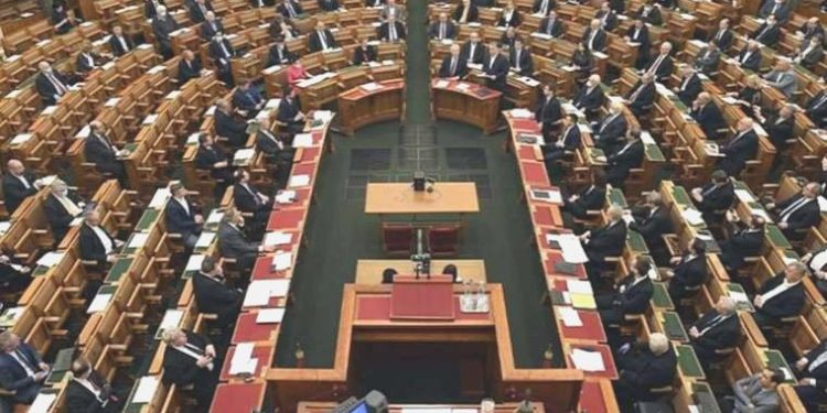 İsveç’in NATO oylamasını sonbahara erteleme kararı