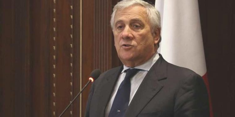 İtalya’dan Fransa uyarısı: Öteki ülkelere yayılmasını önlemeliyiz