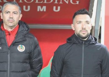 İtalyanların gözü Francesco Farioli’de!