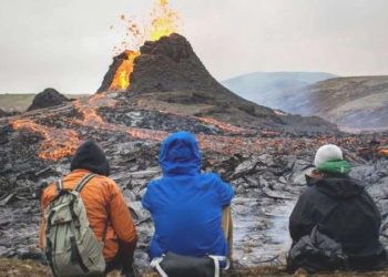 İzlanda’daki bir yanardağ, sarsıntı dalgası nedeniyle ‘günler içinde’ patlayabilir