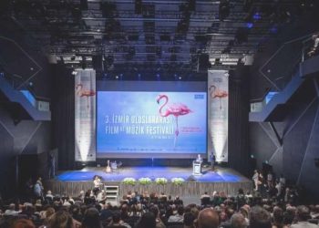 İzmir Milletlerarası Sinema ve Müzik Festivali’nde Kristal Flamingo’lar sahiplerini buldu