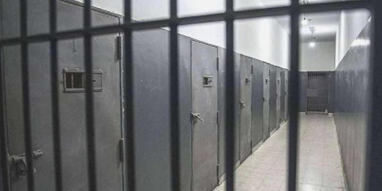 Jandarmadan ‘cezaevi’ operasyonu: Ortalarında infaz müdafaa memurları da var…