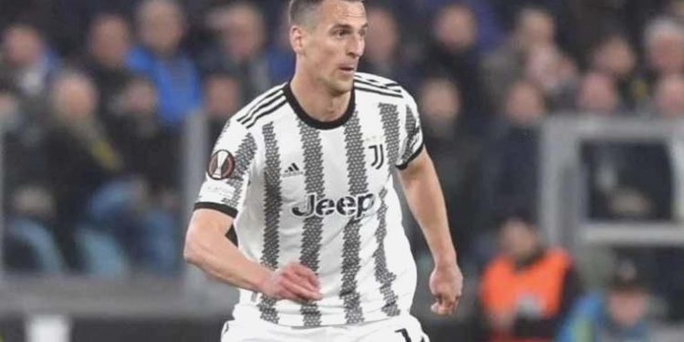Juventus, Arkadiusz Milik’in bonservisini aldı