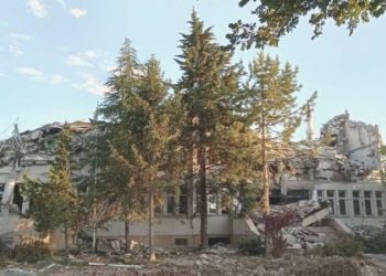 Kahramanmaraş merkezli zelzelelerde hasar alan hükümet konağı yıkıldı