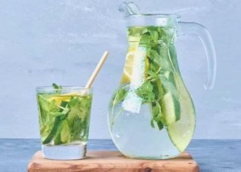 Kalorisiz ve şekersiz yaz içecekleri: Soğuk yeşil çay, limonata, smoothie tanımı…