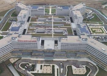 Kent hastaneleri, kara deliğe dönüştü