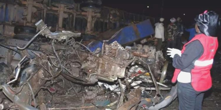 Kenya’da zincirleme kaza: 48 meyyit