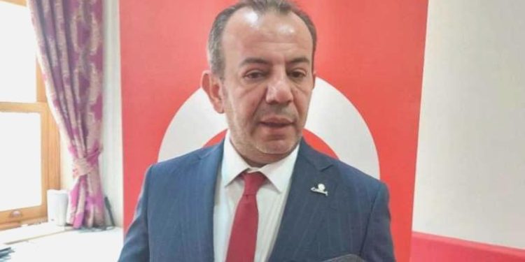 Kesin ihraçla disipline sevk edilen Tanju Özcan, Bolu’dan Ankara’ya yürüyecek