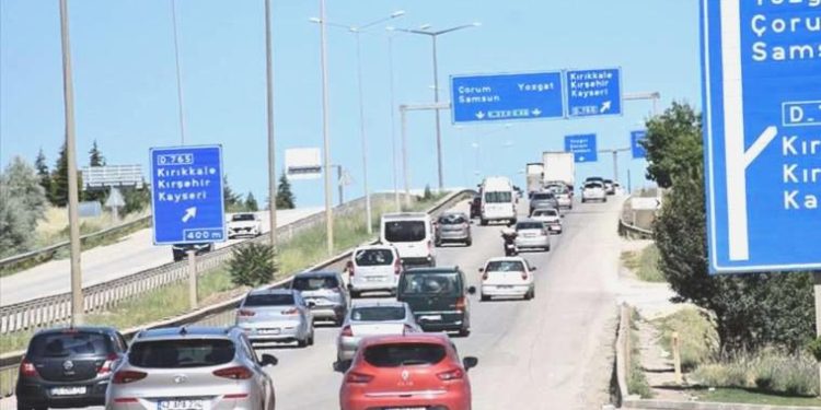 ‘Kilit kavşak’tan 800 bin araç geçiş yaptı